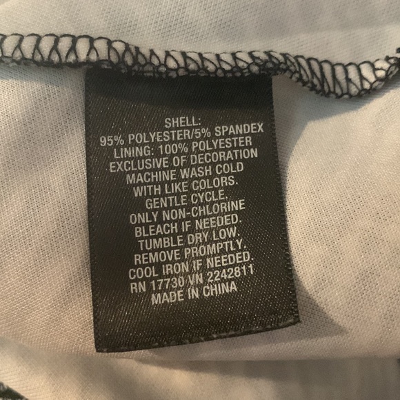 Black & White Dress - Picture 5 of 5